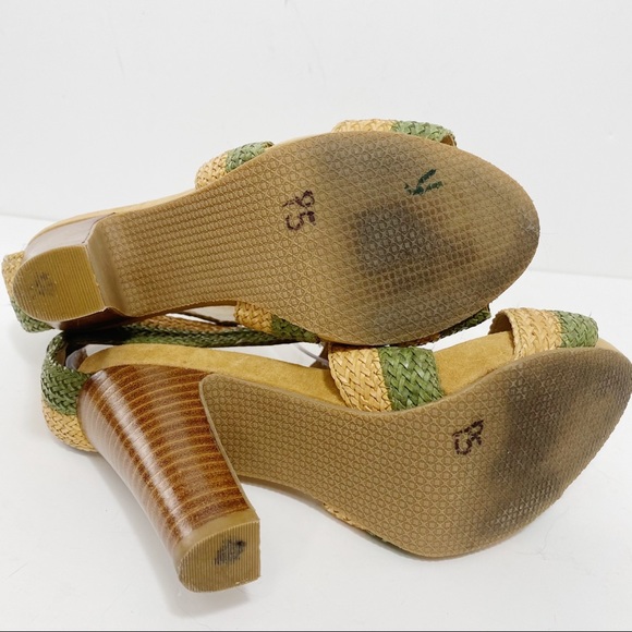 NINE WEST Basket Weave Heels, 7 - Picture 6 of 7